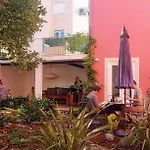 Готель Tings