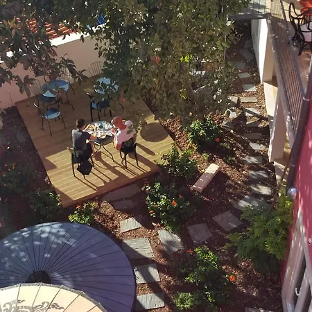 里斯本丁斯酒店 2*